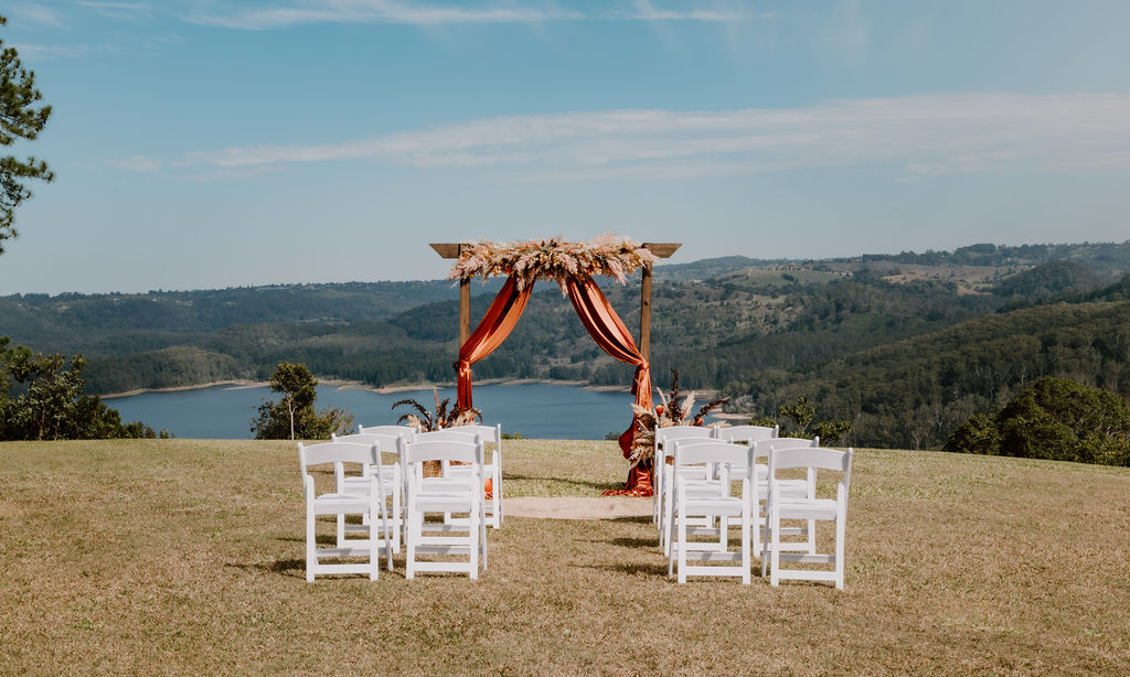 What A Relaxed Elopement Looks Like